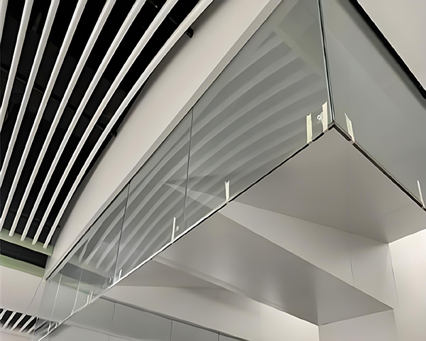 人民路街道玻璃人民路街道挡烟垂壁