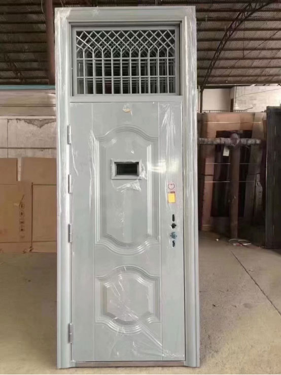 人民路街道学校教室门