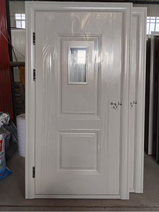 人民路街道学校教室门